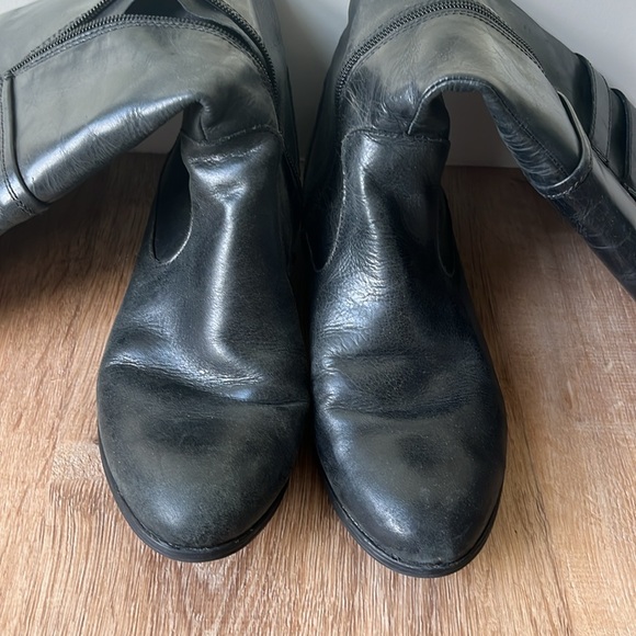 Born | Jordyn Black Riding Boots - Picture 5 of 7